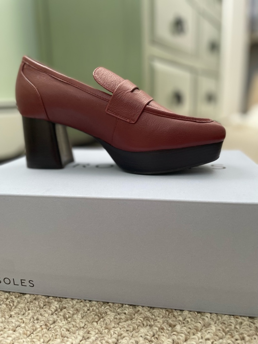 New w/box - Aerosoles- Platform Block Heel Loafer Burgundy Red - Women sz 7M-